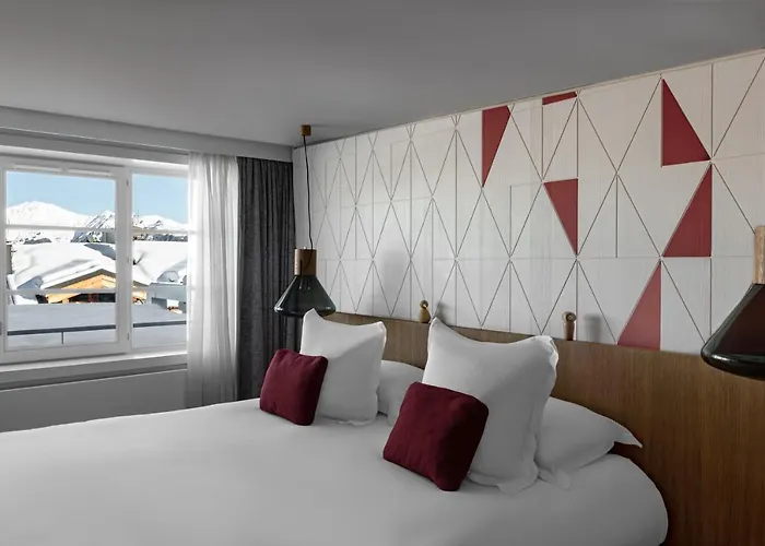 White 1921 Hotel Courchevel