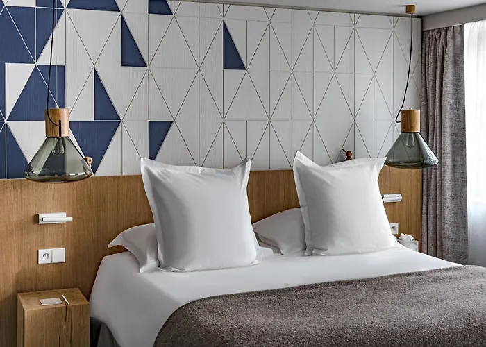 White 1921 4* Courchevel