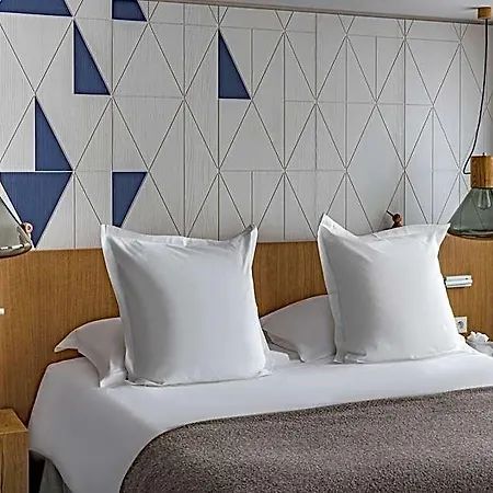 White 1921 Hotel Courchevel